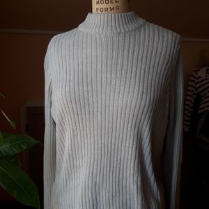 ✨ H&M Grey Turtle Neck Sweater Sz L